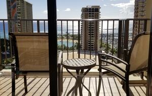 Elegant Honolulu Studio Above Waikiki Beach - Honolulu, Hawaii