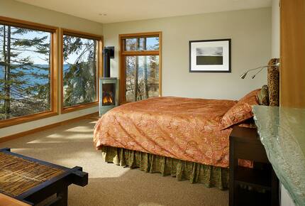 Whidbey Waterfront Haven - Greenbank, Washington