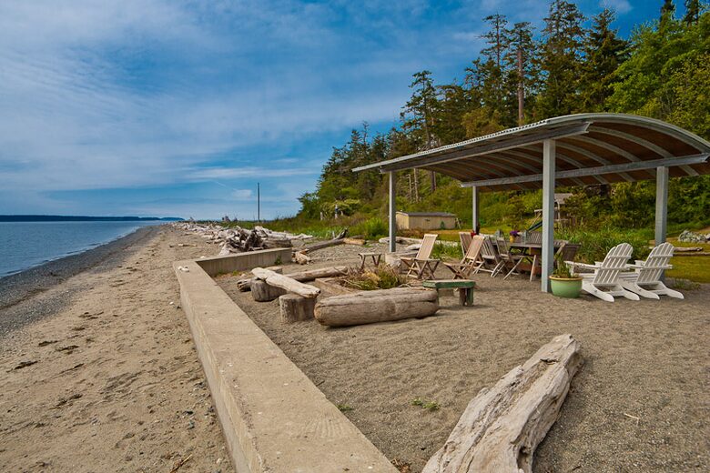 Whidbey Waterfront Haven - Greenbank, Washington