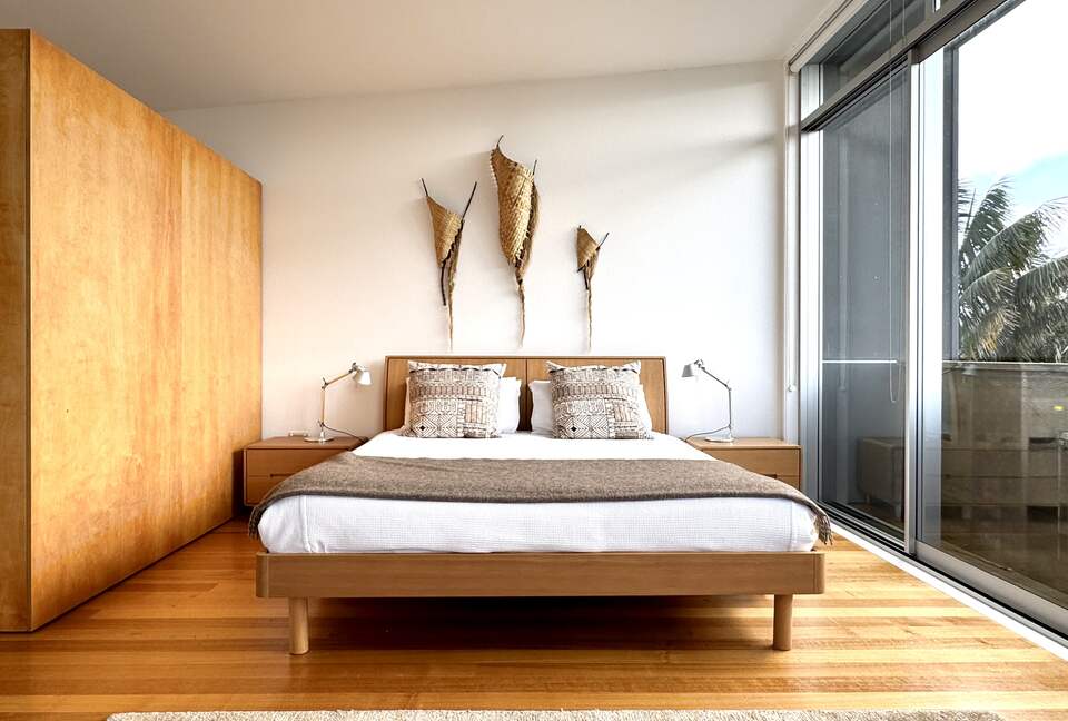 Architect-Designed Oasis Steps from Omaha Beach - Omaha, New Zealand