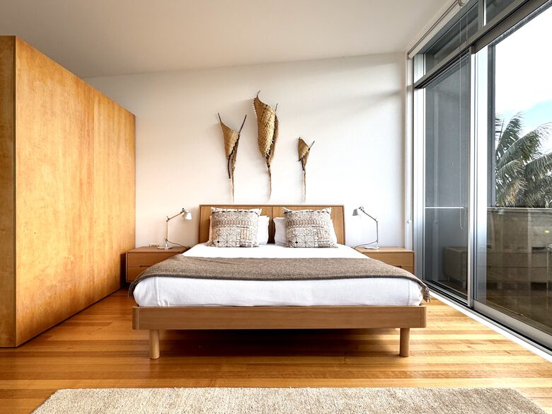 Architect-Designed Oasis Steps from Omaha Beach - Omaha, New Zealand