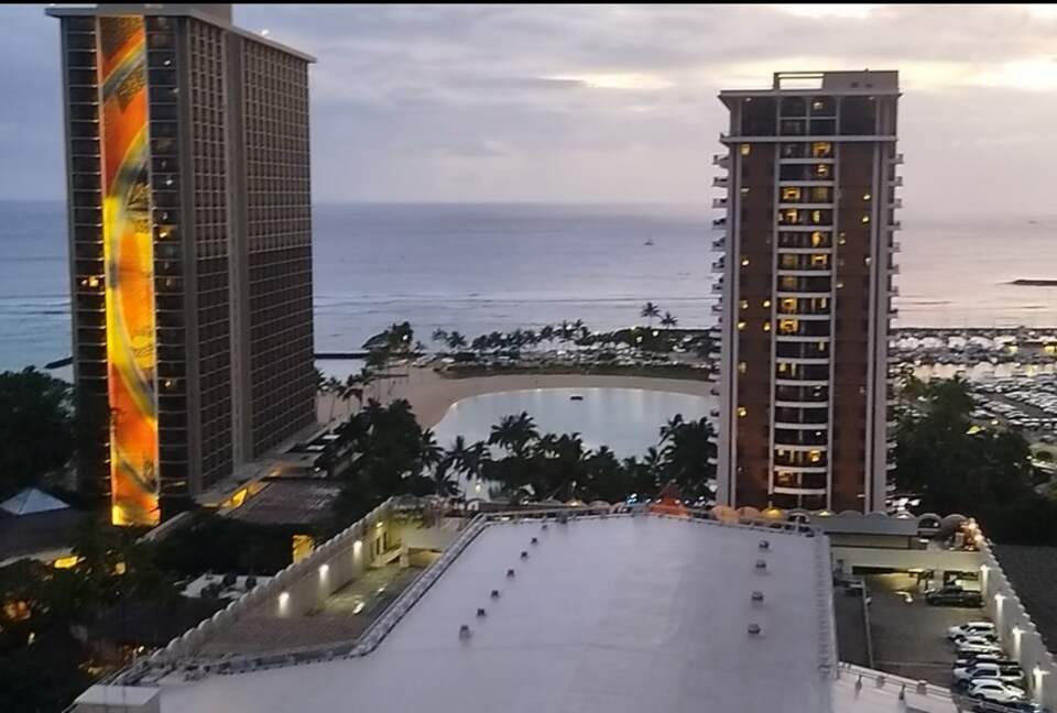 Hilton Honolulu Studio Above Waikiki Beach - Honolulu, Hawaii