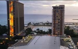 Hilton Honolulu Studio Above Waikiki Beach - Honolulu, Hawaii