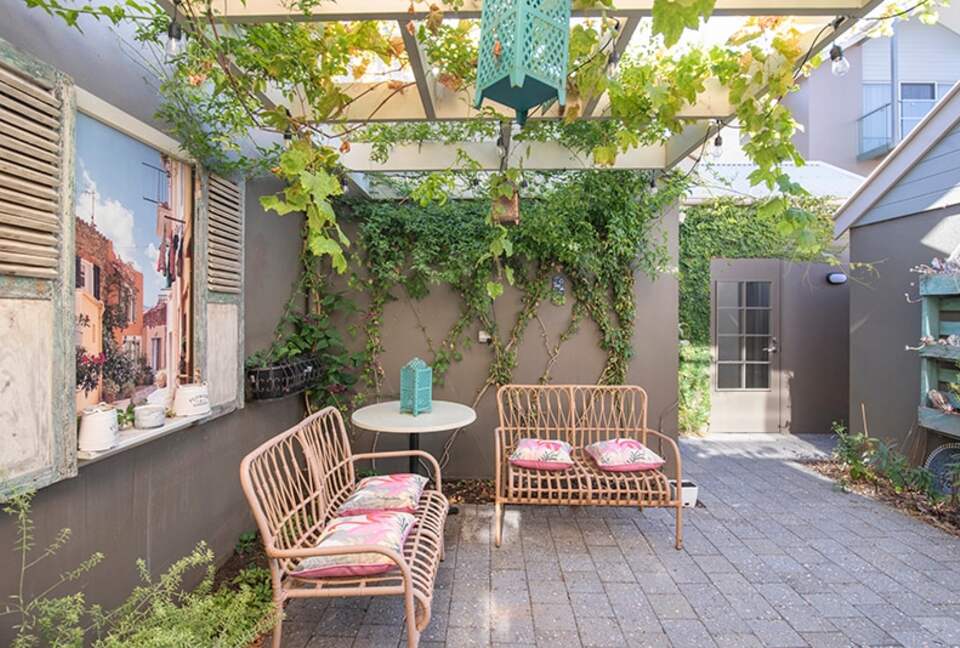 Augusta River & Ocean View Retreat with Lush Courtyards - Augusta, Australia