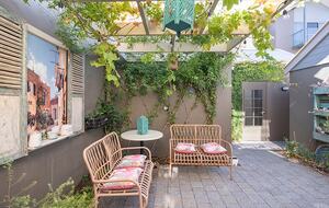 Augusta River & Ocean View Retreat with Lush Courtyards - Augusta, Australia