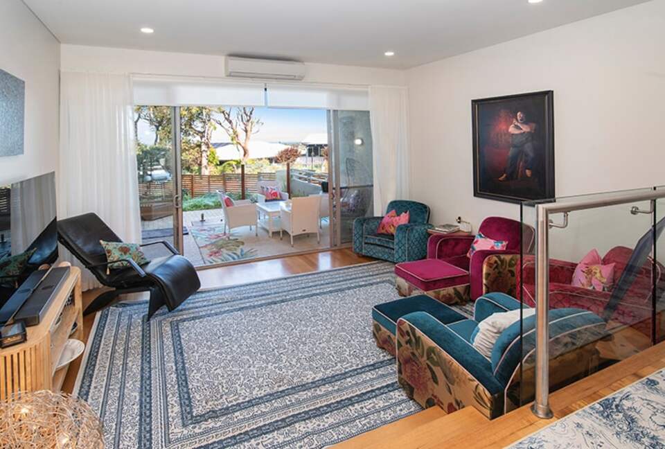 Augusta River & Ocean View Retreat with Lush Courtyards - Augusta, Australia