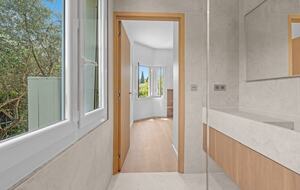 Modern Provençal Elegance in Cap d’Antibes - Antibes, France