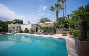 Modern Provençal Elegance in Cap d’Antibes - Antibes, France