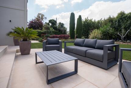 Modern Provençal Elegance in Cap d’Antibes - Antibes, France