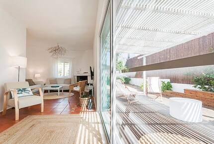Sunlit Residence Steps from the Beach in Carvalhal - Carvalhal, Portugal