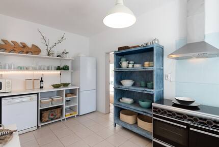 Sunlit Residence Steps from the Beach in Carvalhal - Carvalhal, Portugal