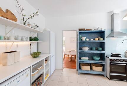 Sunlit Residence Steps from the Beach in Carvalhal - Carvalhal, Portugal