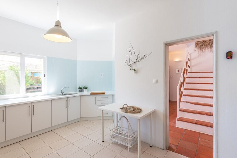 Sunlit Residence Steps from the Beach in Carvalhal - Carvalhal, Portugal