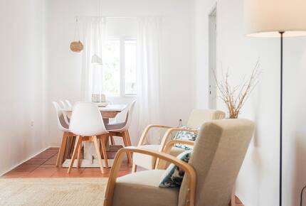 Sunlit Residence Steps from the Beach in Carvalhal - Carvalhal, Portugal