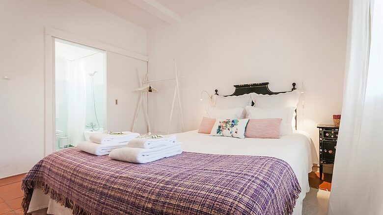 Sunlit Residence Steps from the Beach in Carvalhal - Carvalhal, Portugal