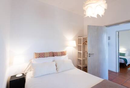 Sunlit Residence Steps from the Beach in Carvalhal - Carvalhal, Portugal