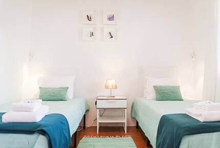 Sunlit Residence Steps from the Beach in Carvalhal - Carvalhal, Portugal