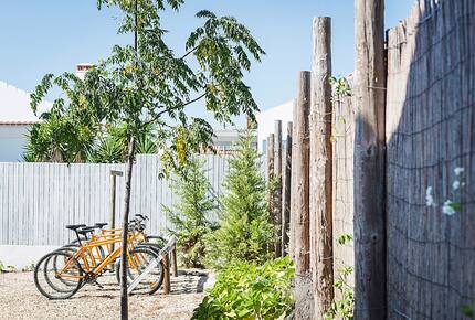 Sunlit Residence Steps from the Beach in Carvalhal - Carvalhal, Portugal