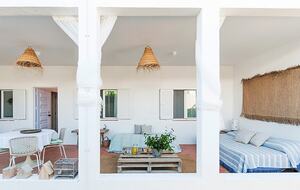 Sunlit Residence Steps from the Beach in Carvalhal - Carvalhal, Portugal