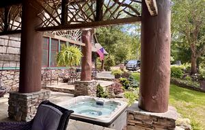 Farm Hollow - Banner Elk, North Carolina