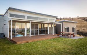 Middle River Beach House - Kangaroo Island, Australia