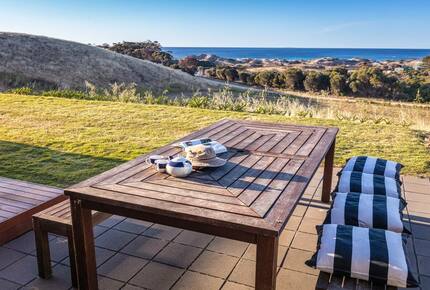 Middle River Beach House - Kangaroo Island, Australia