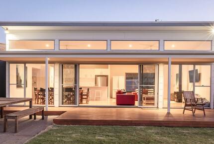 Middle River Beach House - Kangaroo Island, Australia