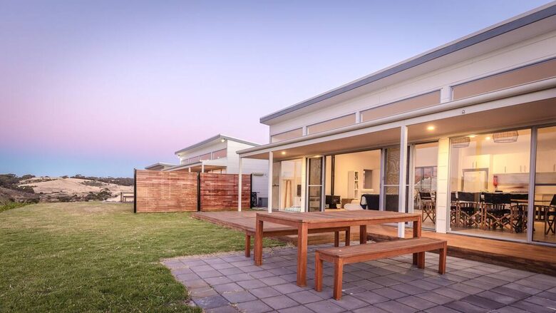 Middle River Beach House - Kangaroo Island, Australia