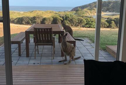 Middle River Beach House - Kangaroo Island, Australia