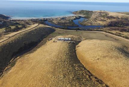 Middle River Beach House - Kangaroo Island, Australia