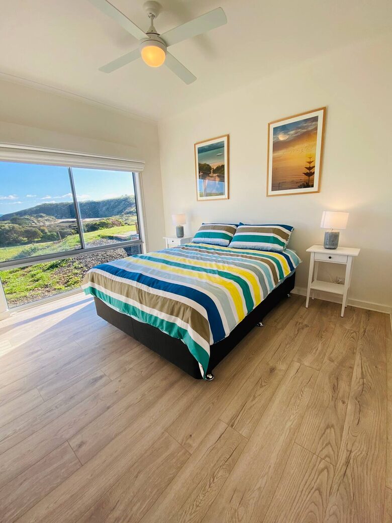 Middle River Beach House - Kangaroo Island, Australia