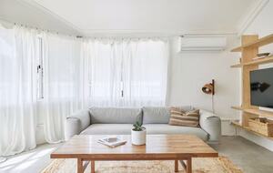 Bespoke Coastal Retreat in Angourie - Angourie, Australia