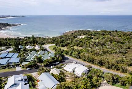 Bespoke Coastal Retreat in Angourie - Angourie, Australia
