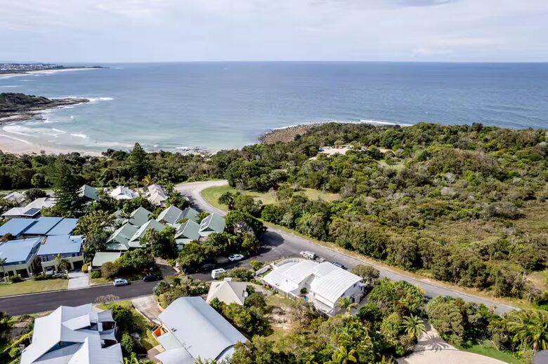 Bespoke Coastal Retreat in Angourie - Angourie, Australia