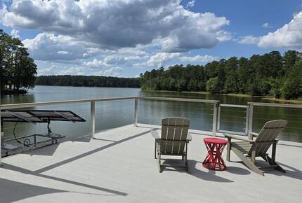 New two level boat house w/ kayak, canoe & paddle board.