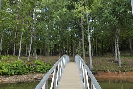 Serenity Cove Retreat - Tignall, Georgia