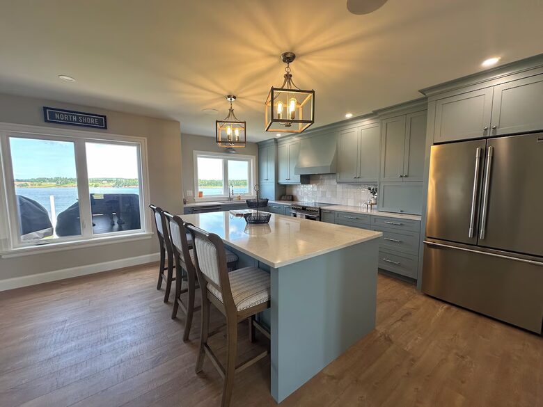 Modern Coastal Cottage on the Sou’West River - Clinton, Canada