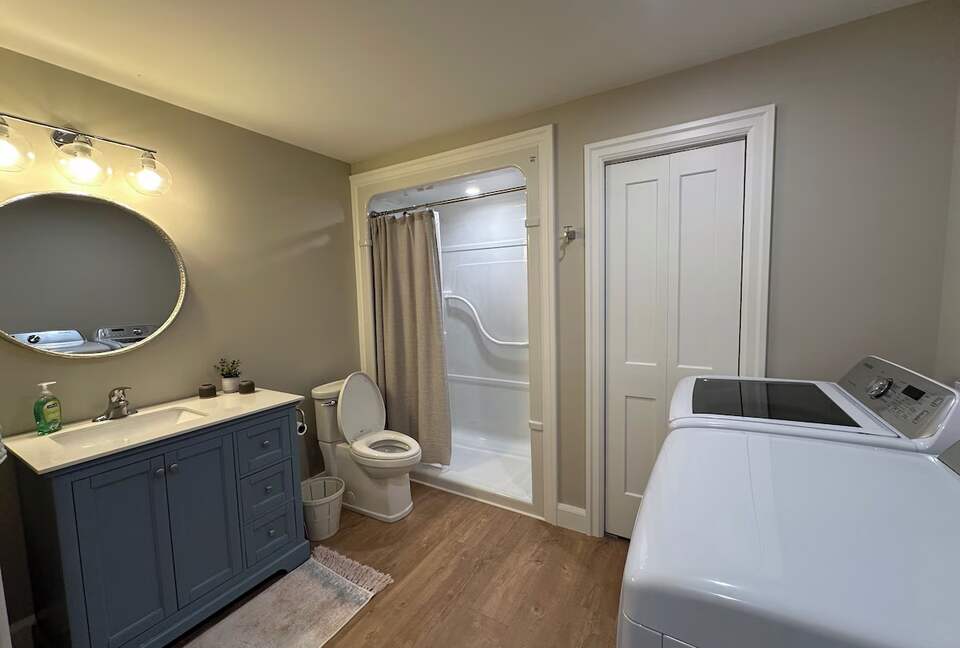 Modern Coastal Cottage on the Sou’West River - Clinton, Canada