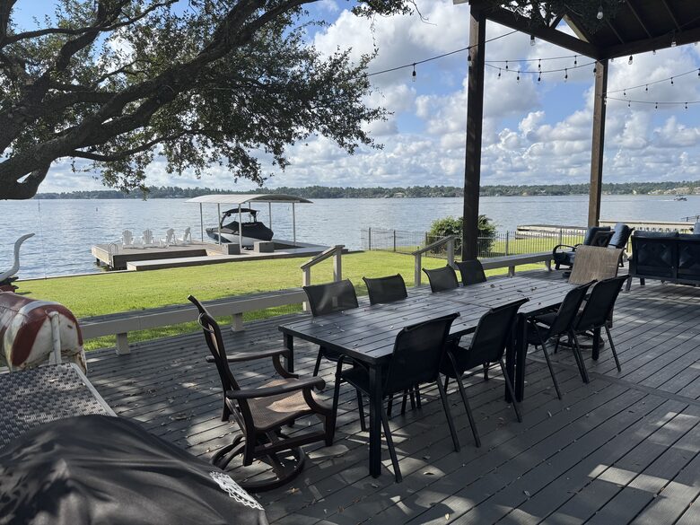 Lake Conroe Waterfront Retreat - Montgomery, Texas