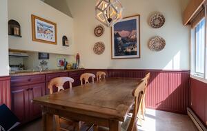 Warm and Welcoming Stratton Getaway - Stratton, Vermont