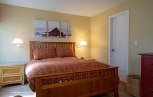 Warm and Welcoming Stratton Getaway - Stratton, Vermont