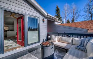 Lake Dillon Designer Retreat with Mountain Views - Dillon, Colorado
