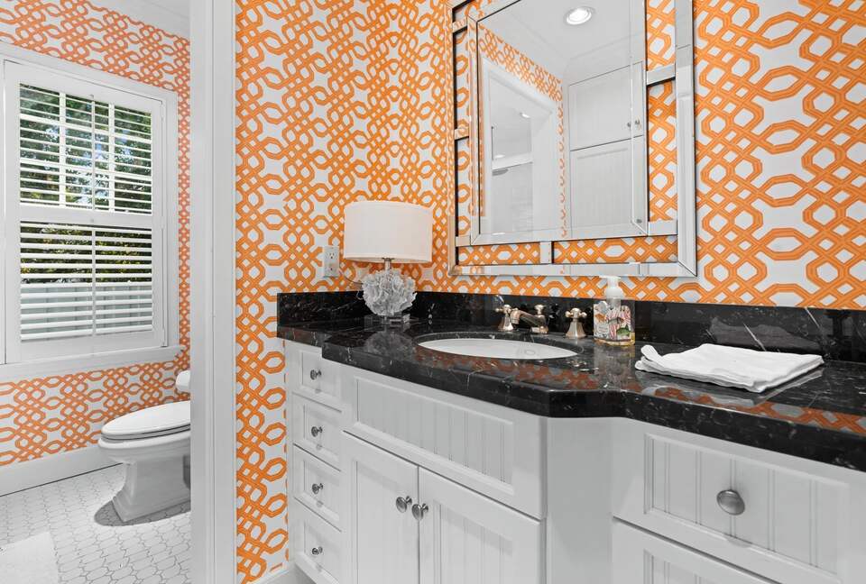 Charming Garden Oasis in the Heart of Palm Beach - Palm Beach, Florida