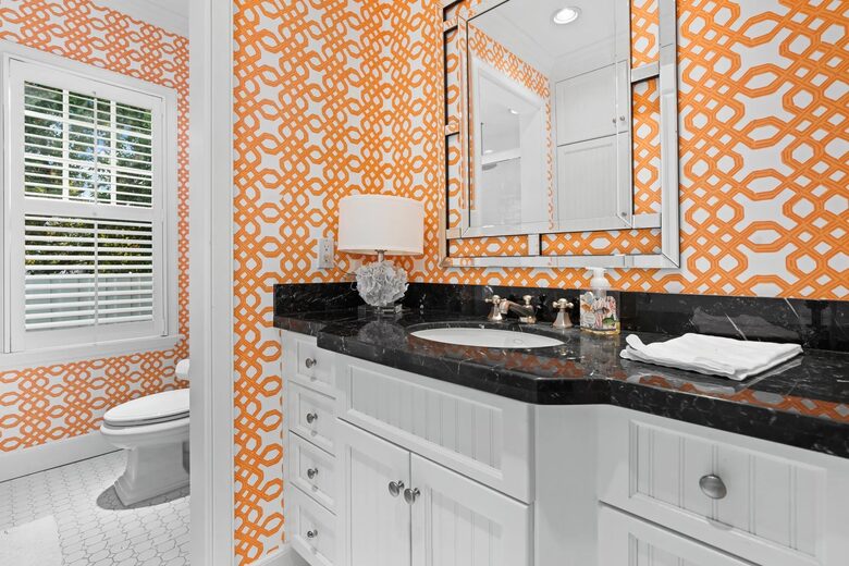 Charming Garden Oasis in the Heart of Palm Beach - Palm Beach, Florida