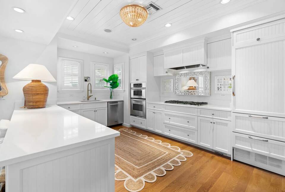 Charming Garden Oasis in the Heart of Palm Beach - Palm Beach, Florida