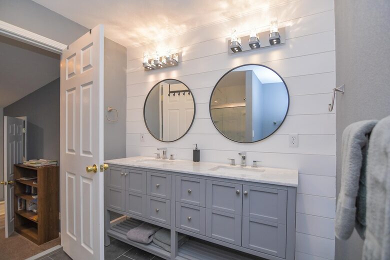 Waterfront Haven at Lake of the Ozarks - Lake Ozark, Missouri