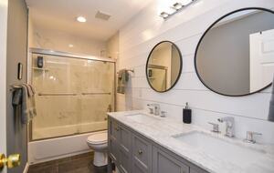 Waterfront Haven at Lake of the Ozarks - Lake Ozark, Missouri