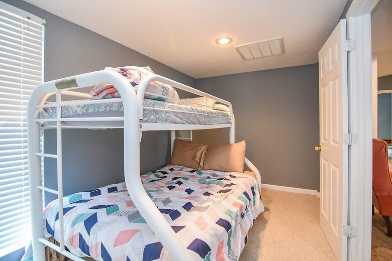 Waterfront Haven at Lake of the Ozarks - Lake Ozark, Missouri