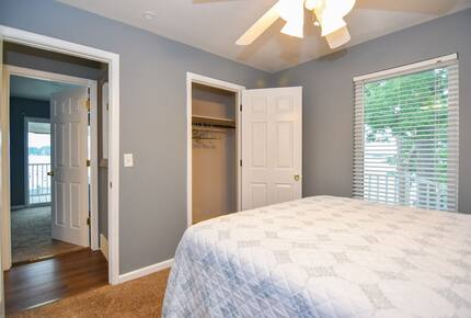 Waterfront Haven at Lake of the Ozarks - Lake Ozark, Missouri