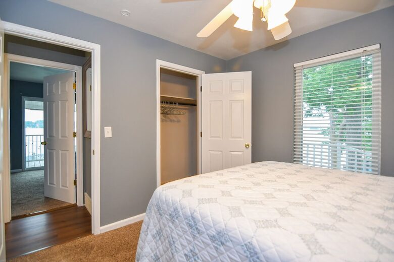 Waterfront Haven at Lake of the Ozarks - Lake Ozark, Missouri